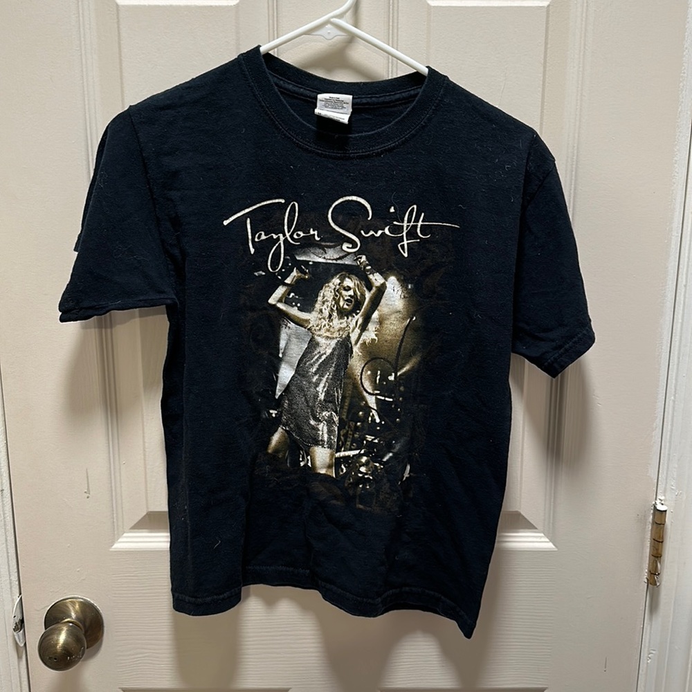 Taylor Swift Fearless Tour YOUTH t shirt
